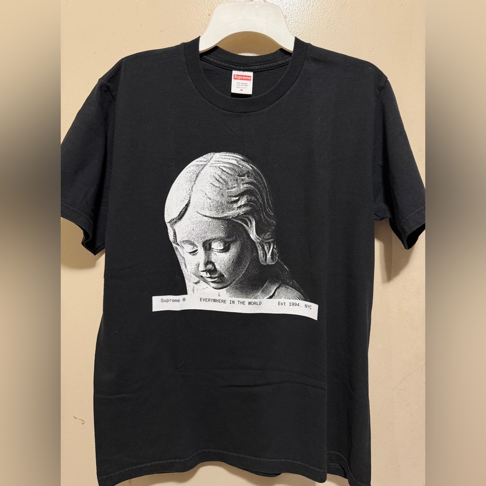 SUPREME Everywhere Tee - Men's Medium